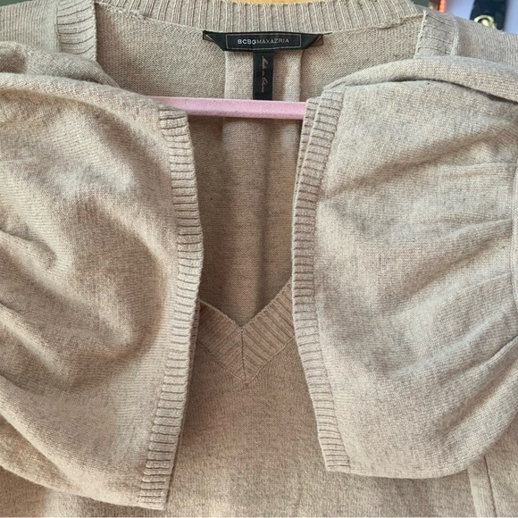 🔥BCBG Maxazria ruffle bell sleeve oversized sweater - Picture 12 of 16